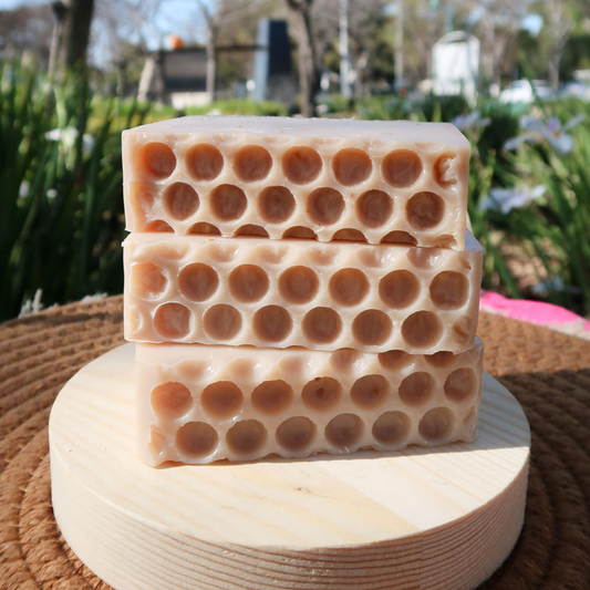 Soothing Oat Bar | Gentle Oatmeal Soap for Sensitive Skin